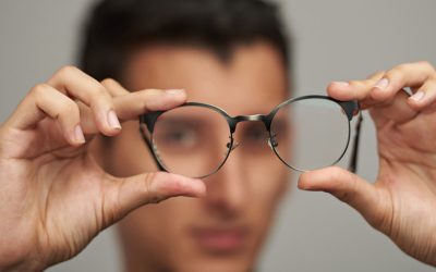 Astigmatism FAQs Answered by Experts