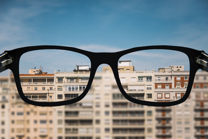 What Are the Risks of Untreated Myopia?
